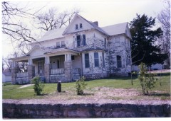This view of the J. Y. Waugh home in Eskridge, Kansas dates from about 2000.